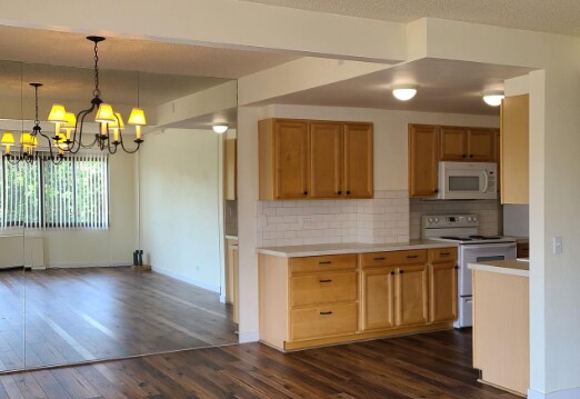 Building Photo - 200 N 3rd St