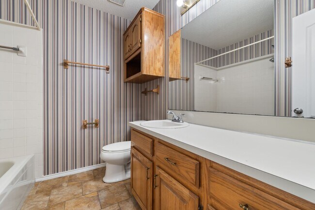 Building Photo - 8808 Timberlyn Way