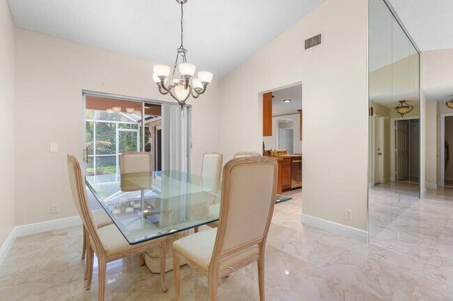 Building Photo - 4806 S Lee Rd