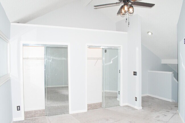 Building Photo - Beautiful two, bedroom two bath Condo in Little River