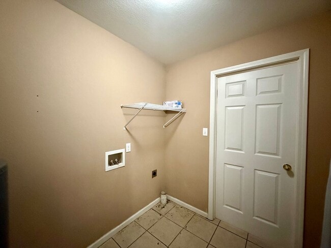 Building Photo - 3 Bedroom/2 Bathroom Home in Paragould AR - $1,350/month