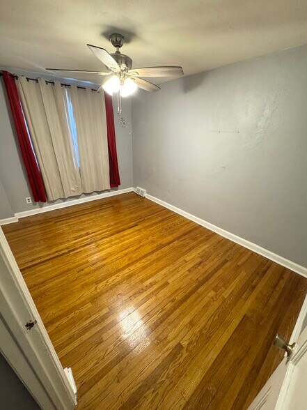 Back Bedroom from Door - 8114 Terry St