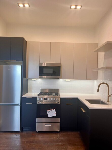 Building Photo - 294 Hoboken Ave