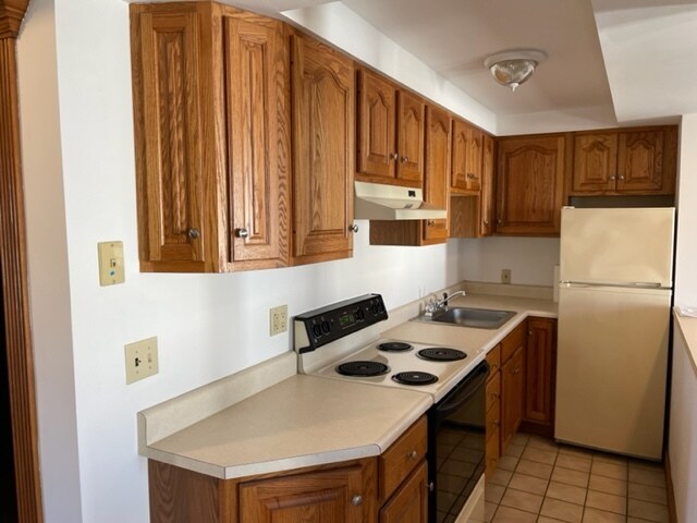 Building Photo - 210 3rd St