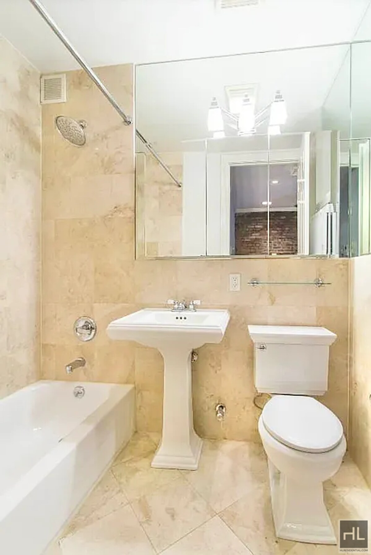 Building Photo - E 1ST ST.