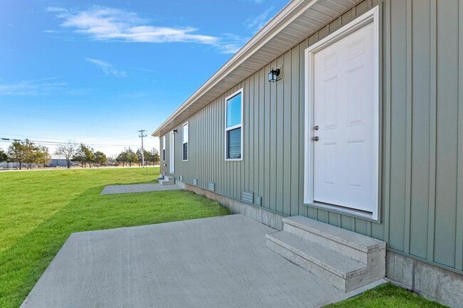 Building Photo - 675 Joycee Ln