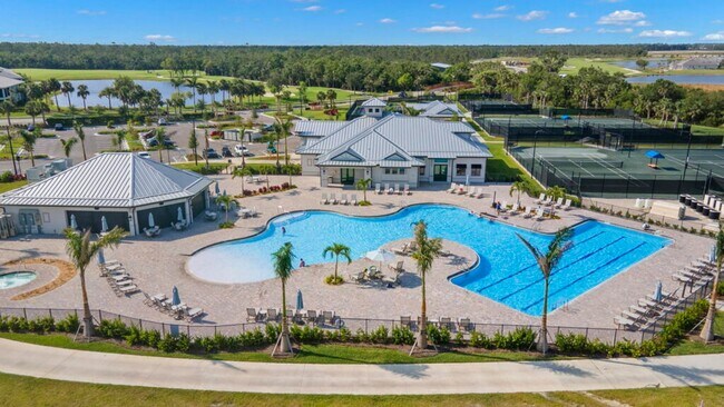 Building Photo - Heritage Landing Golf & Country Club - Win...