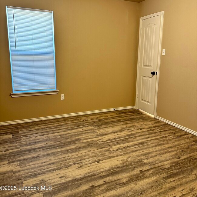 Building Photo - 1103 Preston Trails