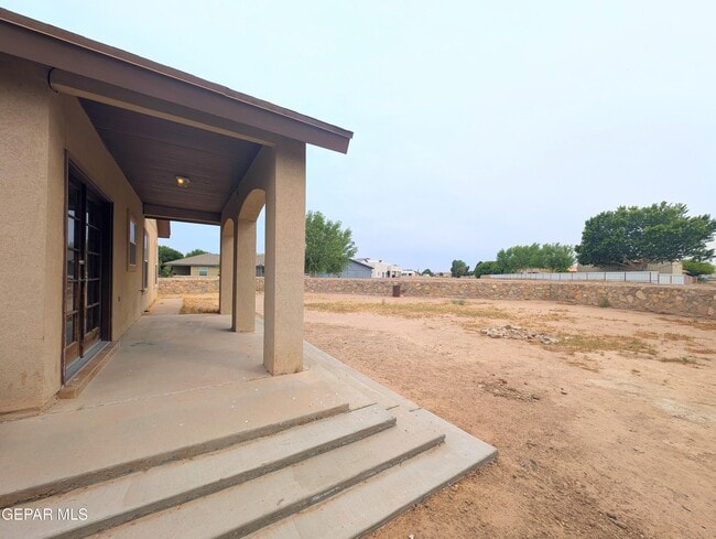 Building Photo - 6140 Sara Suzann Ln