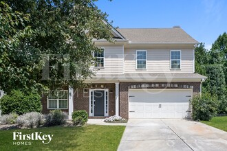 Building Photo - 6275 Cove Creek Dr