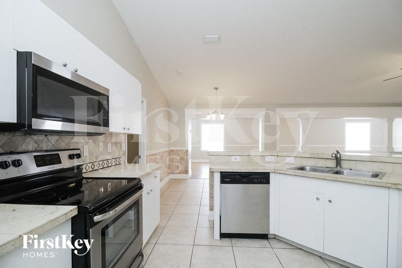 Building Photo - 2606 Palmer Ave SE