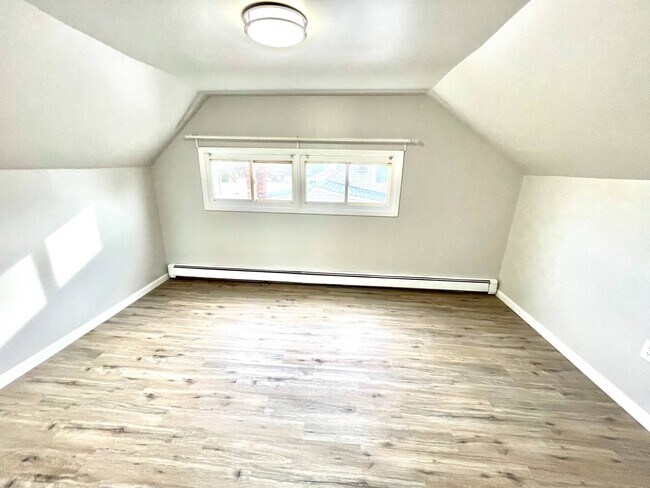 Building Photo - 9 Arcadia Ln