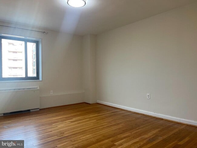 Building Photo - 1200 S Arlington Ridge Rd