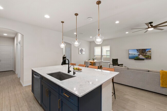 Building Photo - 1711 Dalhart