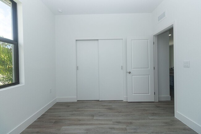 Building Photo - Brand-New Single-Family Home for Rent