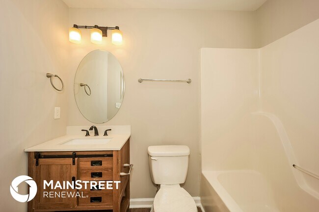 Building Photo - 220 Cinnamon Oak Cir