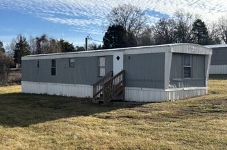 Building Photo - 106 Exeter Ln