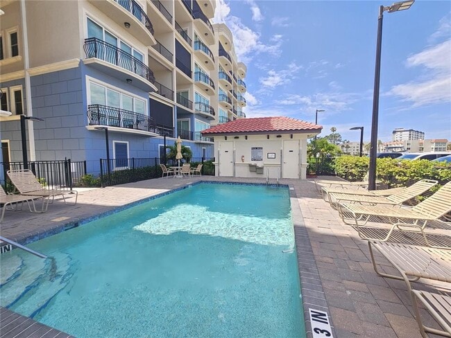 Building Photo - 503 S Tamiami Trl