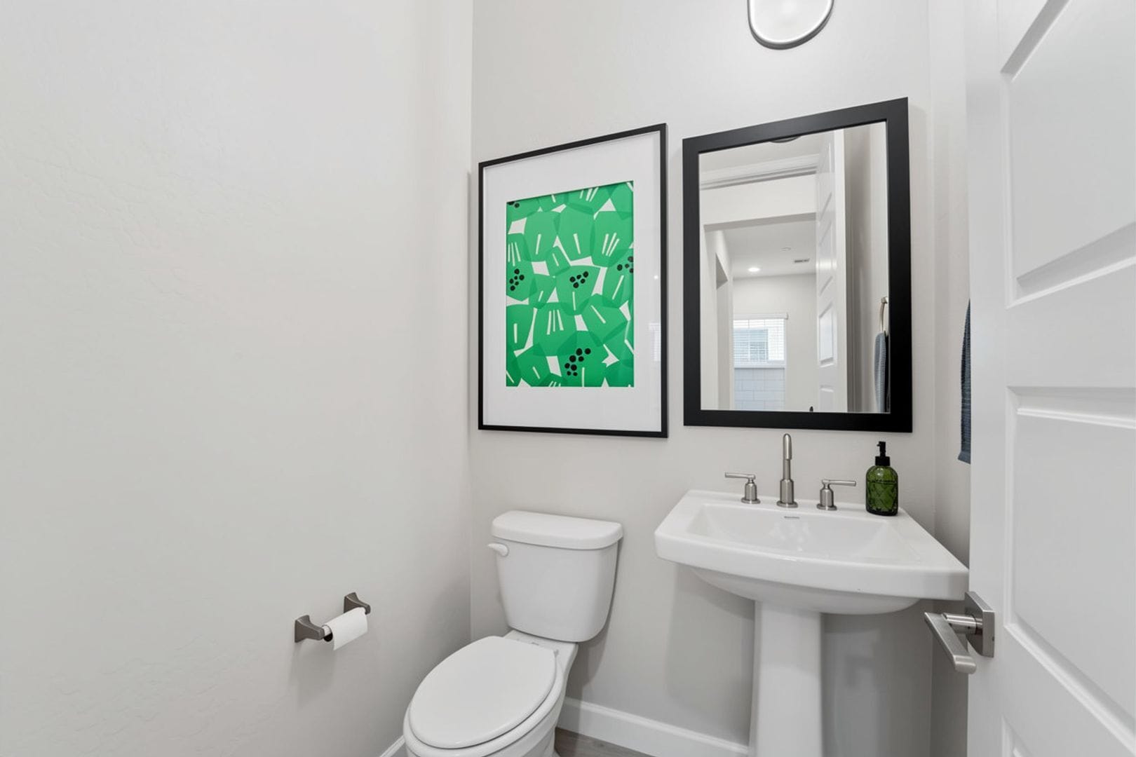 Building Photo - 5036 E Campo Bello Dr