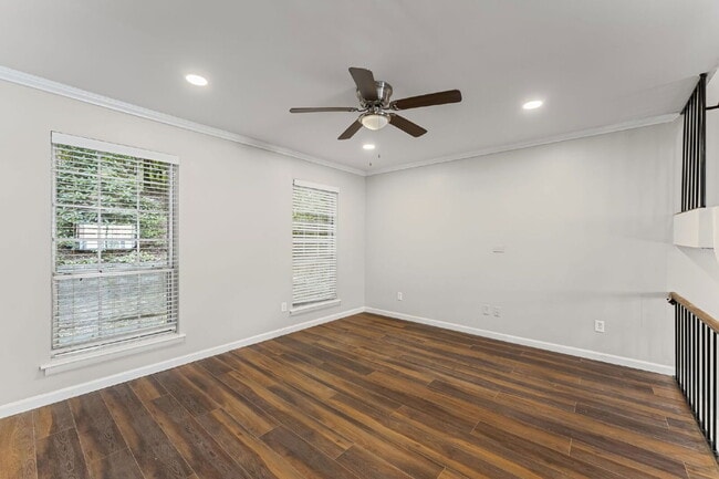 Building Photo - 7309 Cardigan Cir
