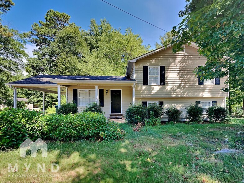 Primary Photo - 2475 Suncrest Ct