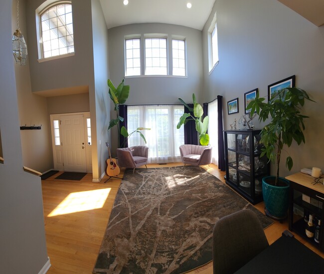 Building Photo - 2724 Spenser Ct