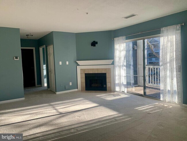 Building Photo - 20301 Beechwood Terrace