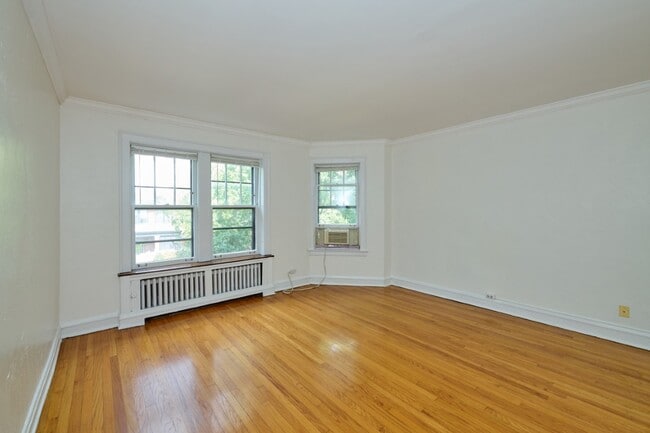 Building Photo - 1112 Grove St