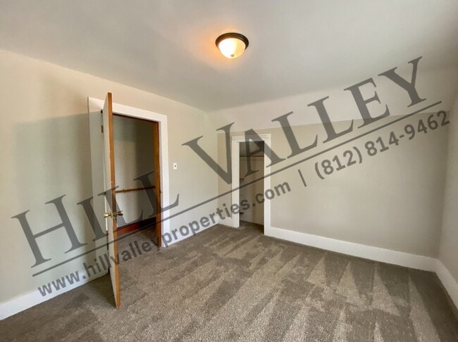 Building Photo - Large Two Bedroom Home North