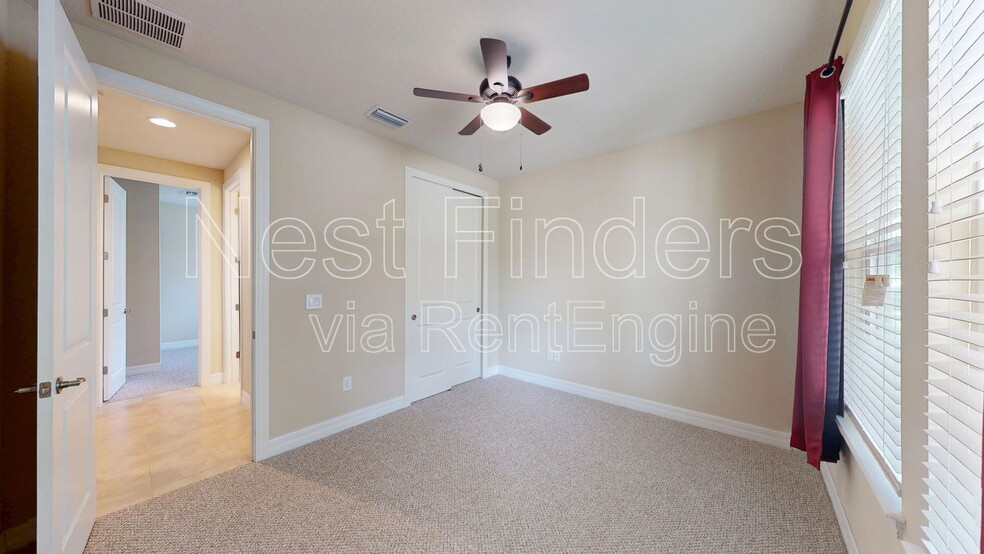 Building Photo - 29 Lakefront Ln