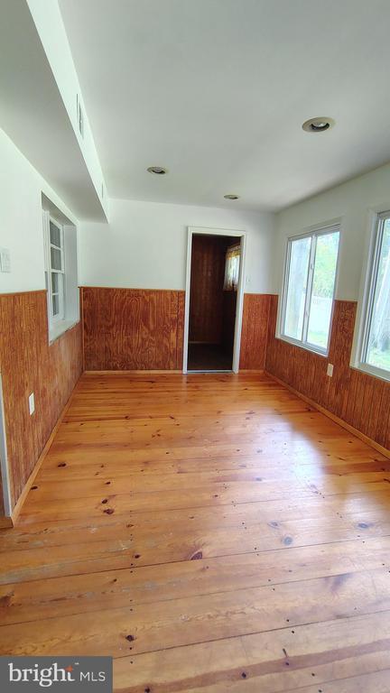 Building Photo - 574 Remsen Rd