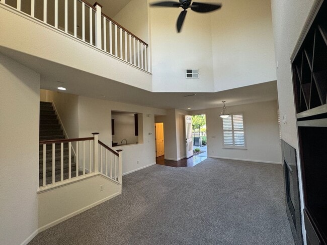 Building Photo - 804 Titanium Ln
