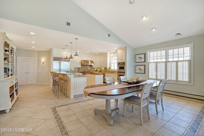 Building Photo - 233 Beach Front