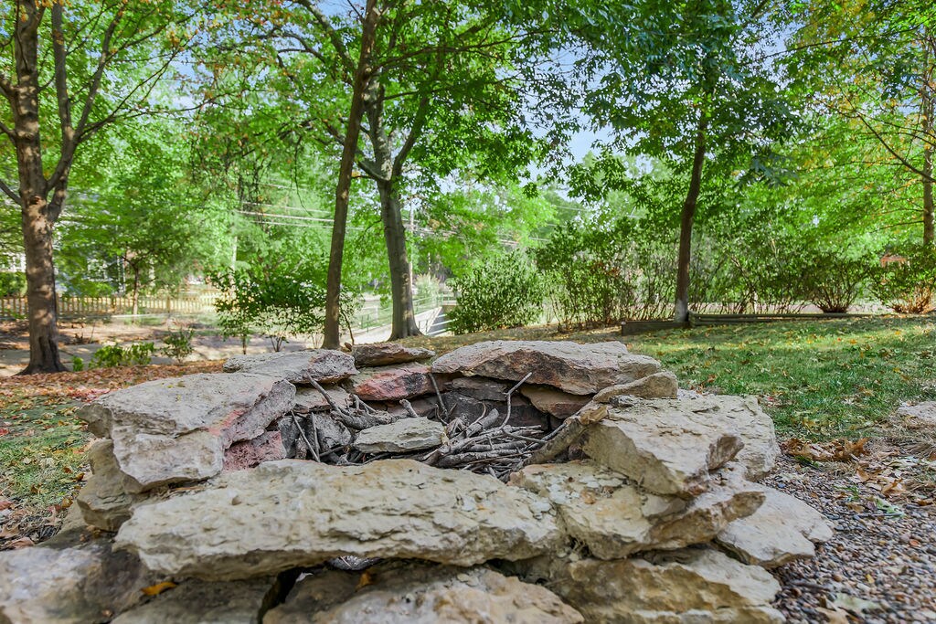 Building Photo - 9859 Connell Dr