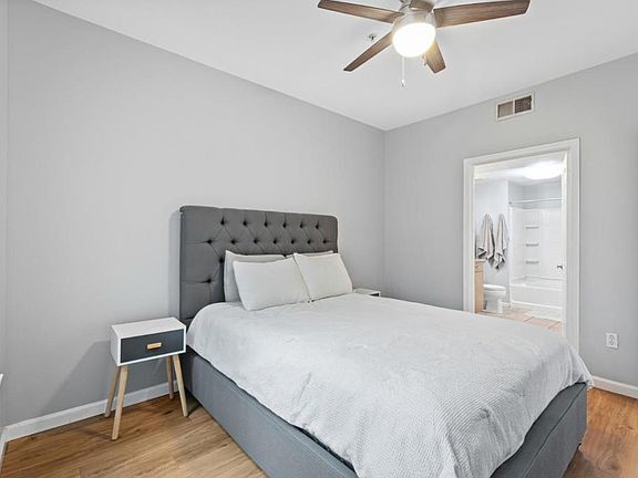 Building Photo - 1060 S Third St