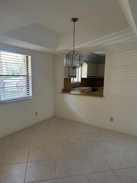 Building Photo - 12524 Shoreline Dr