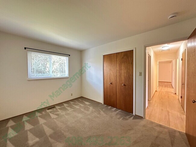 Building Photo - 965 Amstutz Dr