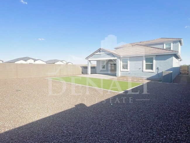 Building Photo - 2760 W Stradling Ave