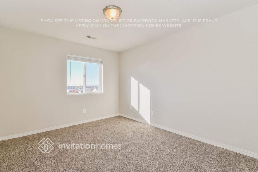 Building Photo - 7647 Manistique Dr