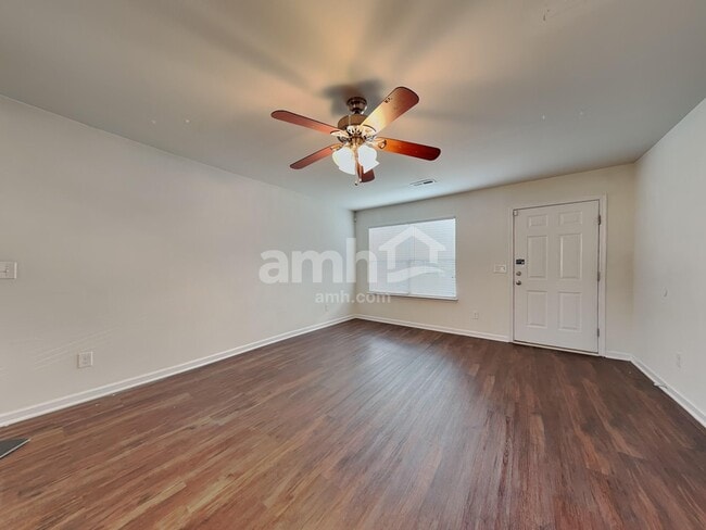 Building Photo - 4984 Mount Hope Dr