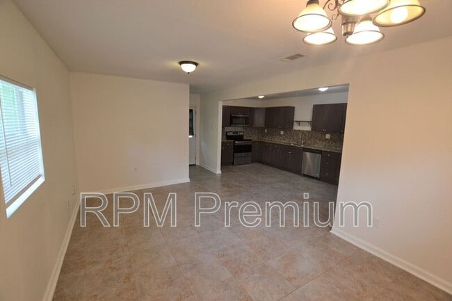 Building Photo - 1857 Theron Dr