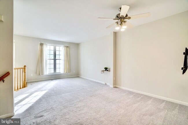 Building Photo - 7372 Ardglass Dr