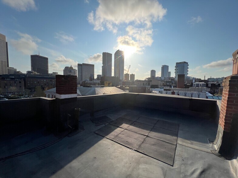 Building Photo - 148 N St