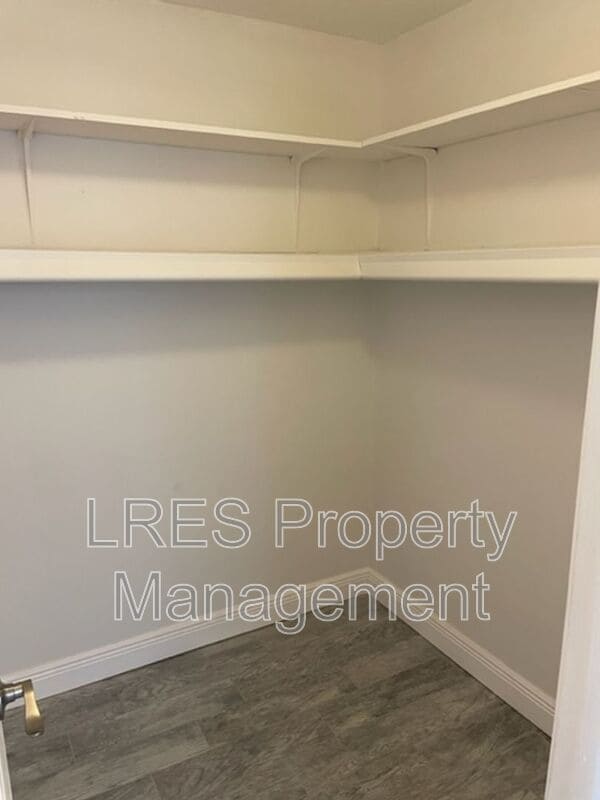 Building Photo - 7116 Nathan Ct