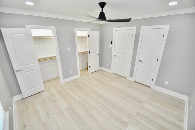 Building Photo - 7238 Evans St