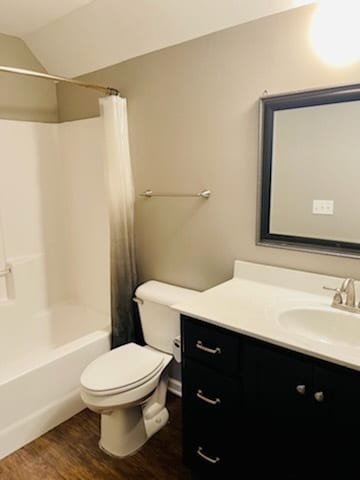 Building Photo - 1 E 10th Ave