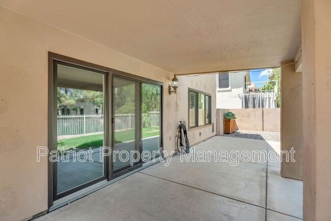 Building Photo - 1575 S Pennington Dr