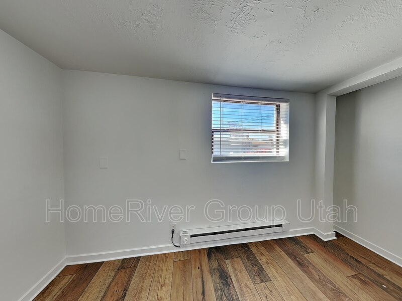 Building Photo - 338 N 300 W