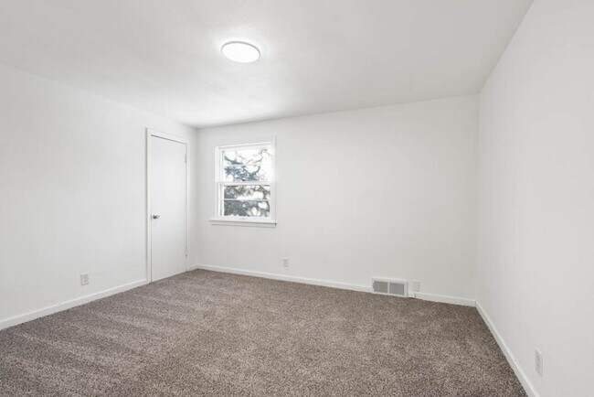 Building Photo - 1122 Franklin St