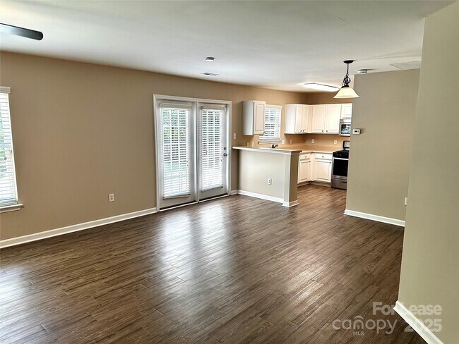 Building Photo - 8708 Laurel Run Dr